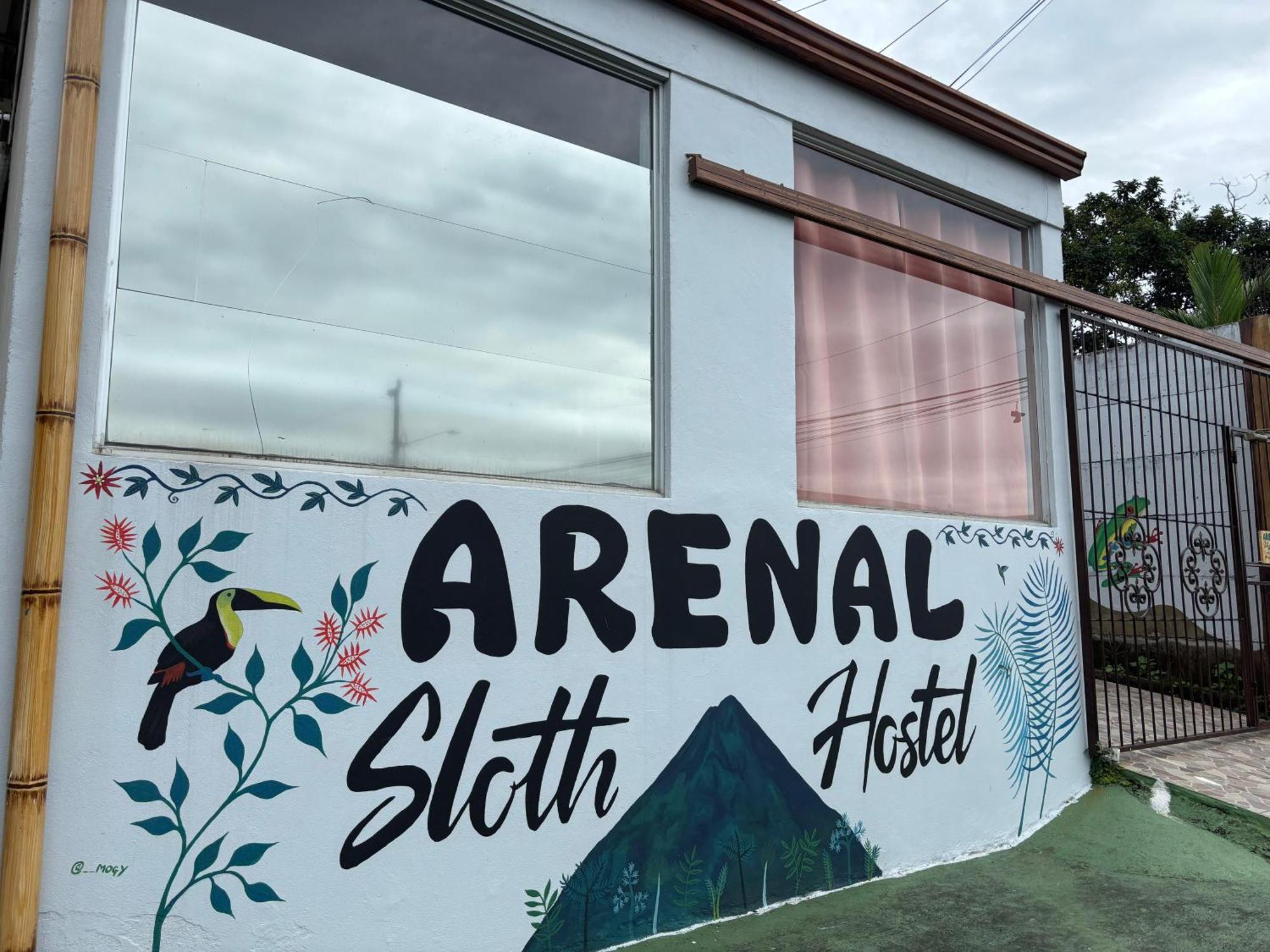Arenal Sloth Hostel La Fortuna Exterior photo